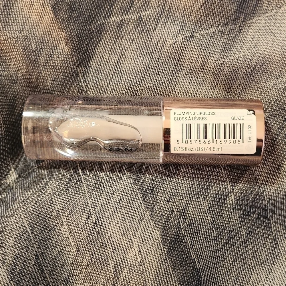 Revolution Beauty London Lipstick (Ruby) & Clear Gloss Bundle
